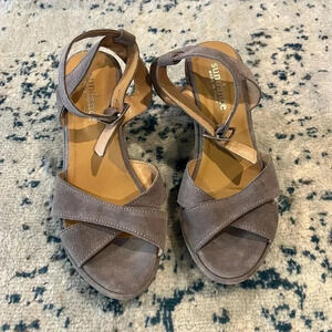 Sundance Grey suede open toe cross ankle strap closure wedge Italy size 37